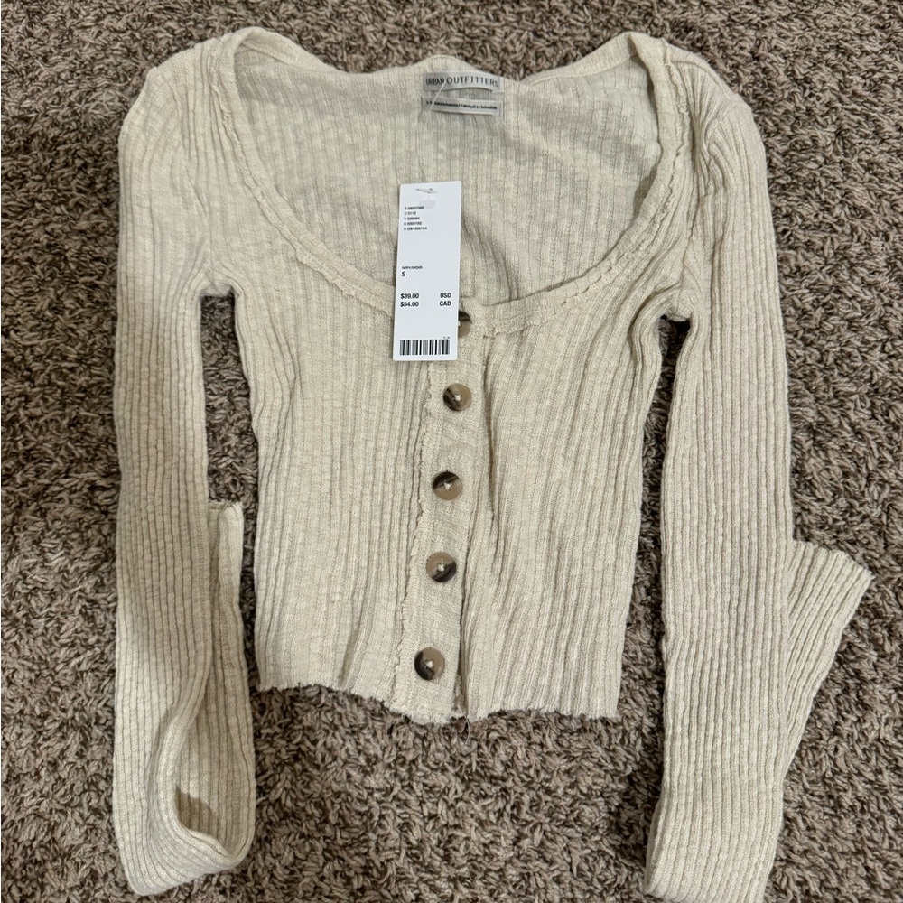 Urban Outfitters Women's Cream Button-Up Top